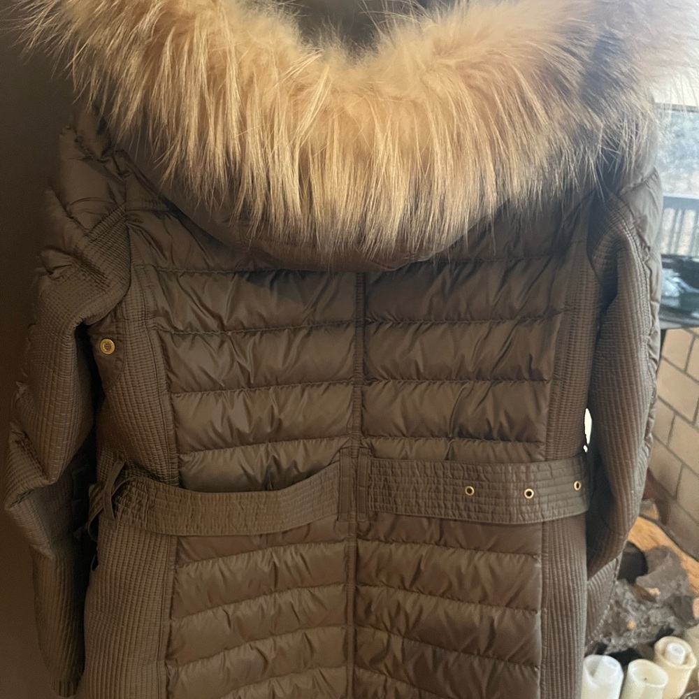 Burberry winter coat - Picture 6 of 9